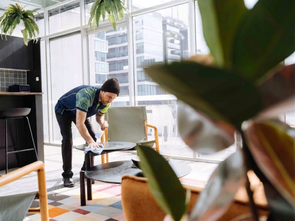 Office deep cleaning
